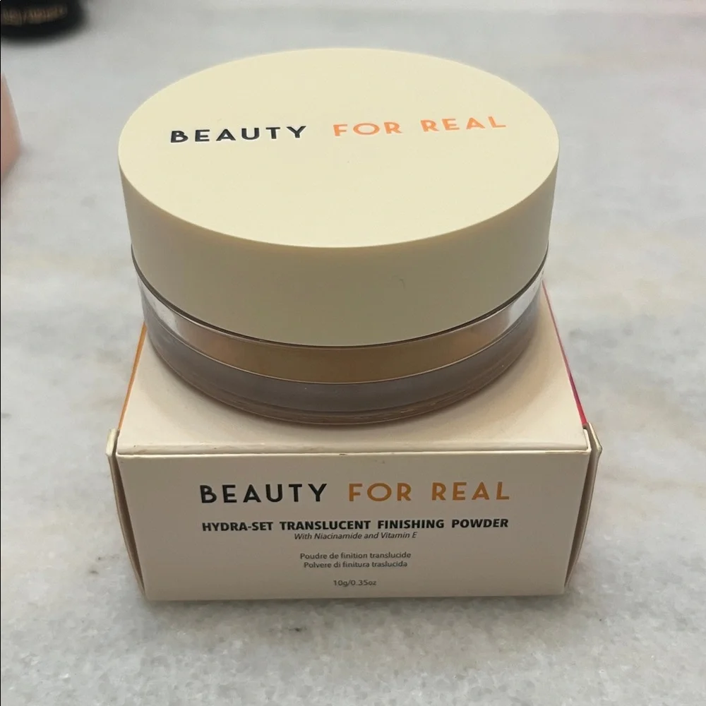 Beauty For Real Hydra set Translucent Finishing Powder Translucent 2